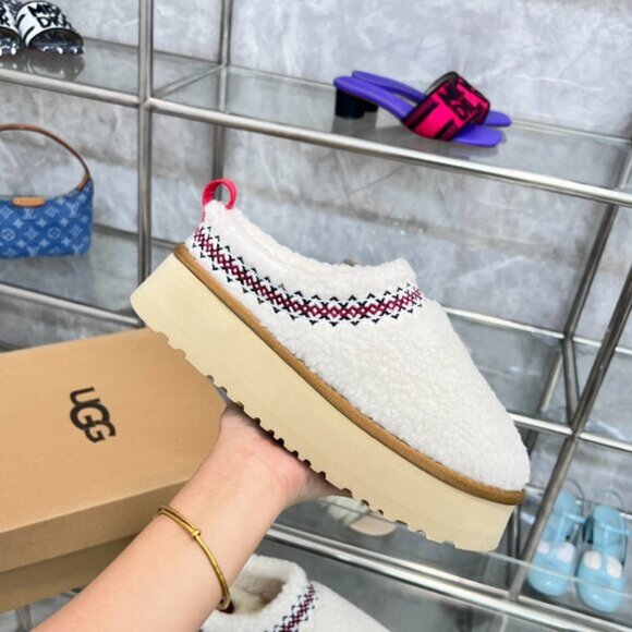 Ugg Tazz Heritage Braid Platform Slipper - Picture 5 of 9